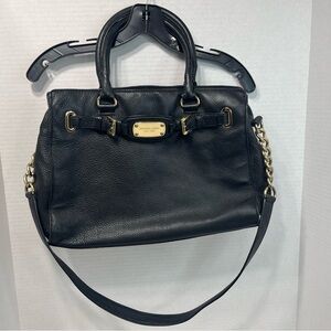 MICHAEL KORS Black Leather purse shoulder or hand bag